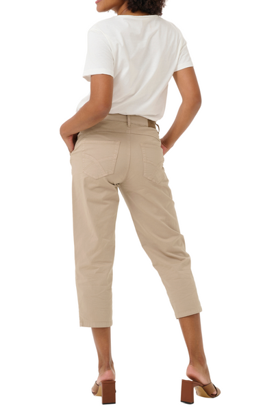 Berta Capri Pants