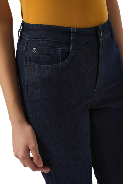 Gia  Slim Jeans