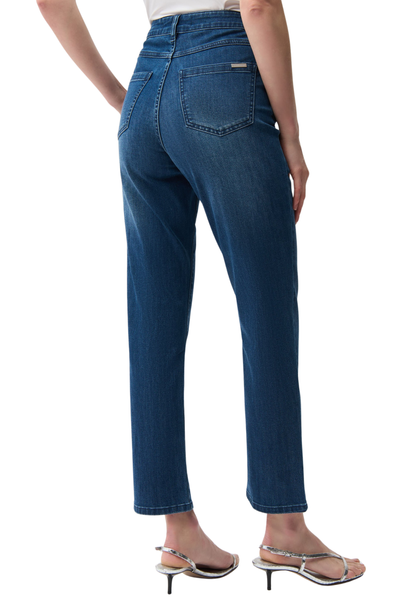 Gia  Slim Jeans