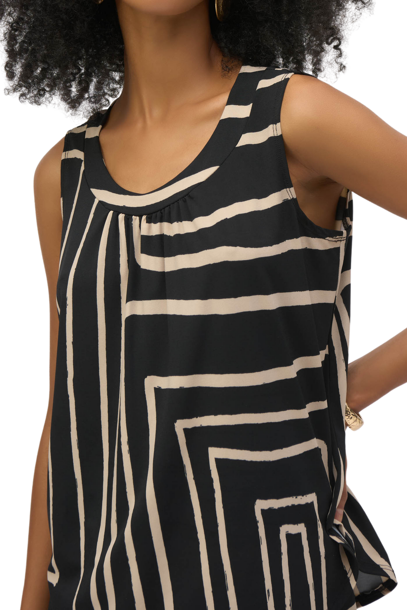 Silky Knit Geometric Print Sleeveless Top