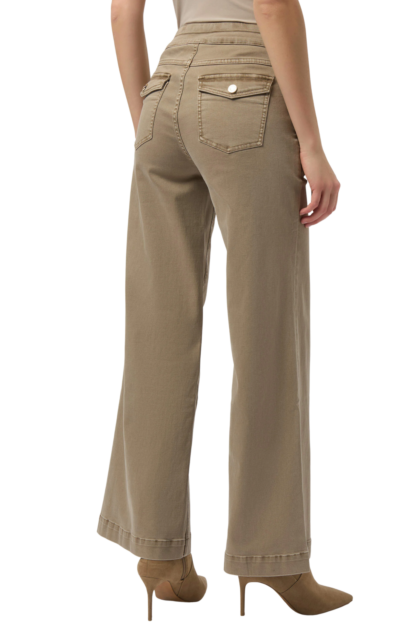 Classic Wide Leg Pull-On Jeans