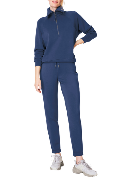 AirEssentials Tapered Pant