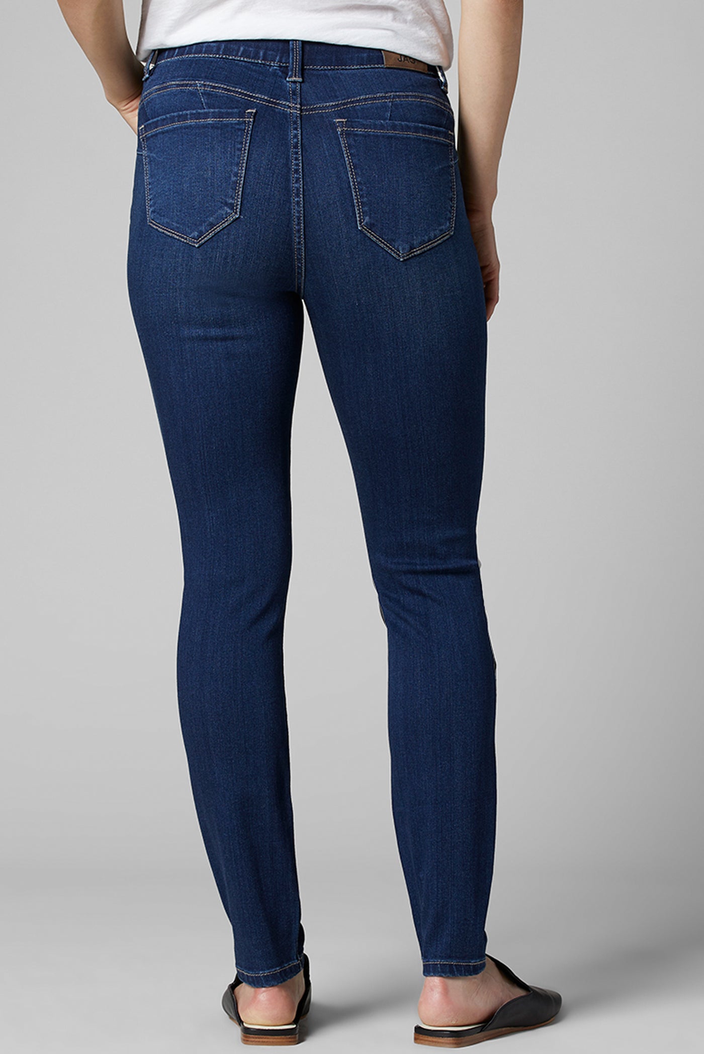 Bryn High Rise Slim Pull-On Jean